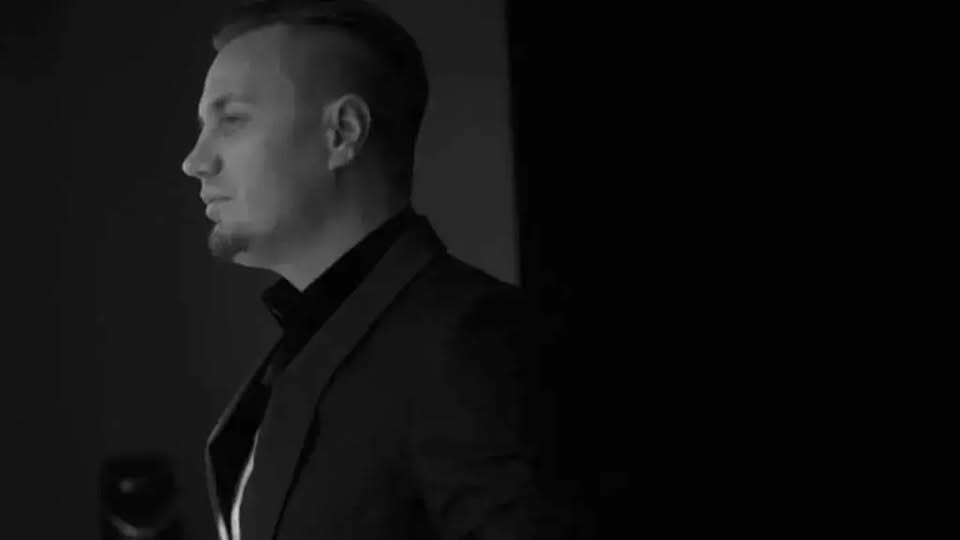 Blero reagon ashpër ndaj analistit: Kur injoranca…