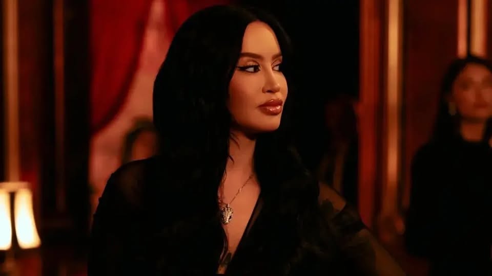 Dafina i prezanton publikisht vjehrritë, krenare me suksesin e tyre