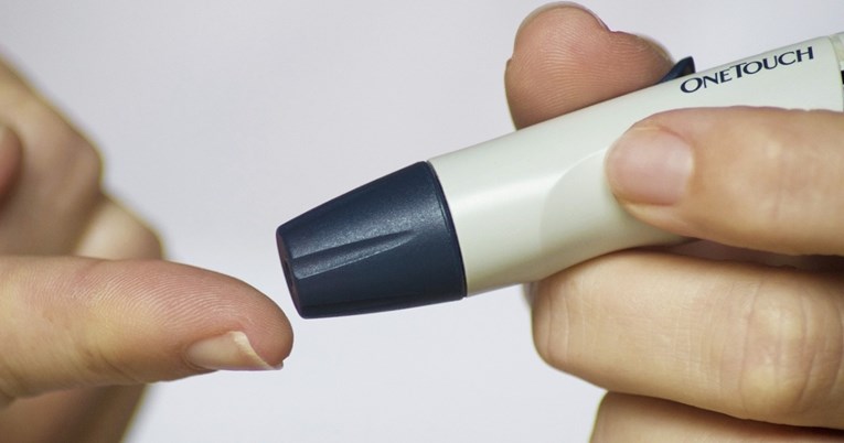 Me këto pesë pije në mëngjes e stabilizoni sheqerin në gjak