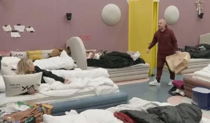 Pse Elijona është në shënjestër? Labi i bën thirrje vajzave të shtëpisë