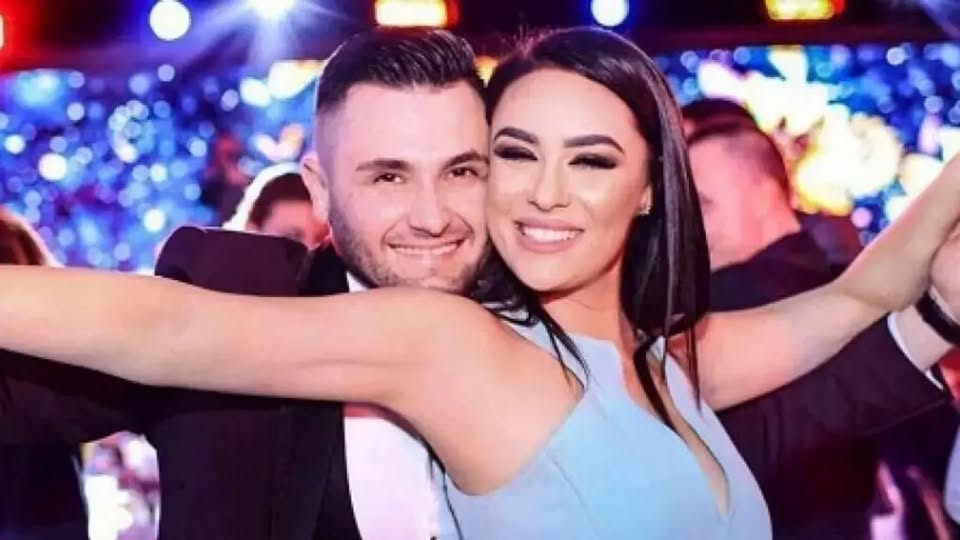 Bes Kallaku “thumbon” Xhensila Myrtezajn