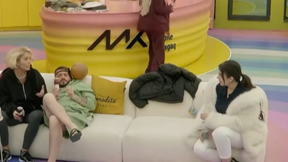 Dolce ‘kapet’ me Albën për Limin: Ti je femër e…. (VIDEO)