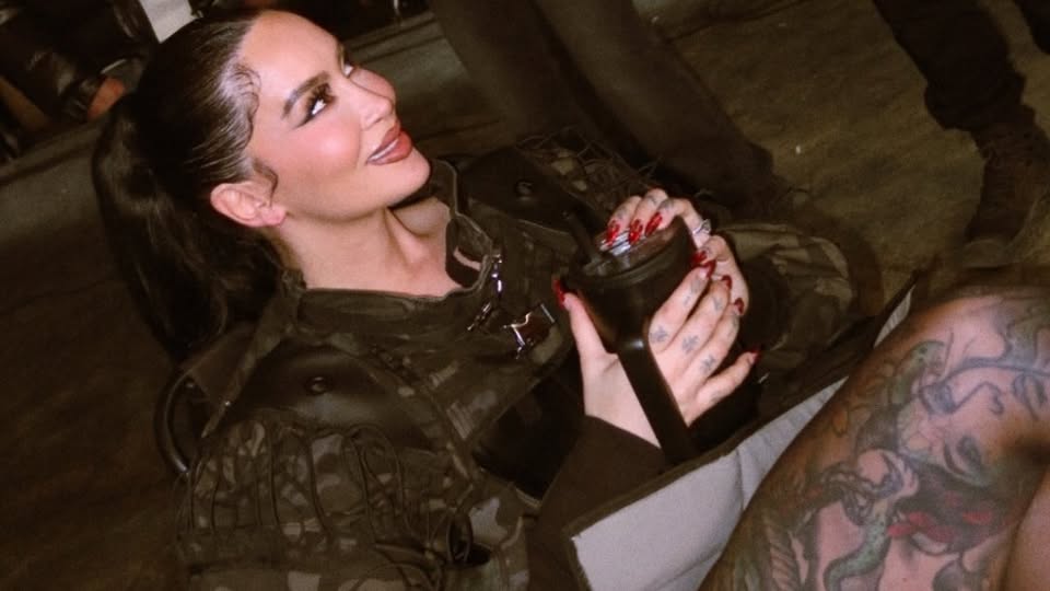 Dafina ndez rrjetin me foton provokuese: a është kjo pamja e vitit?