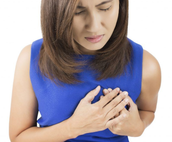 Ataku në zemër, cilat simptoma na paralajmërojnë javë më parë?